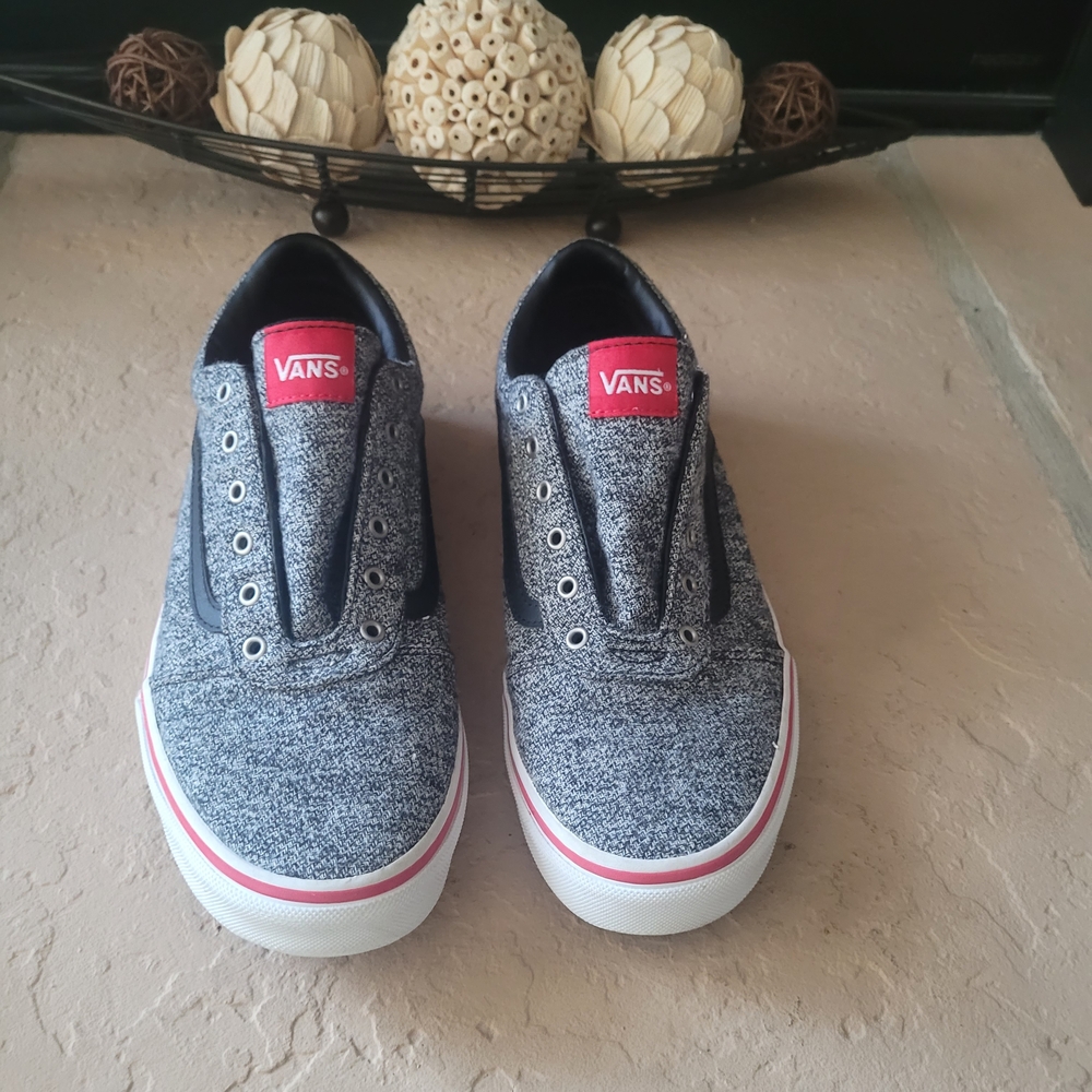 Size 7 Vans Off The Wall Skate Gray Canvas Lace Up / Slip-on Men Sneakers